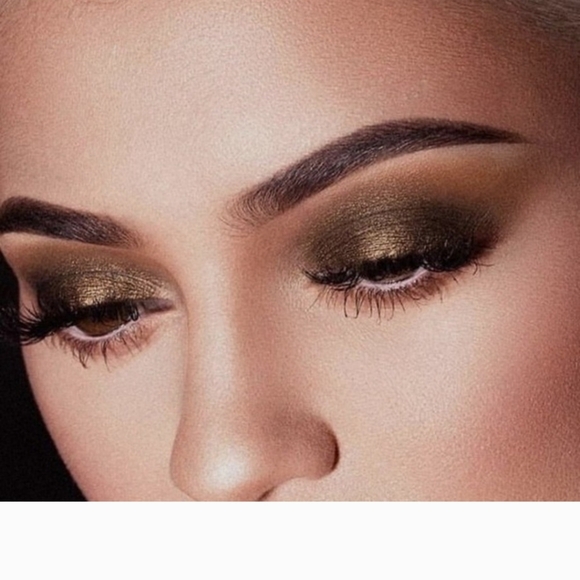 Kylie Jenner Creme Eye Shadow CAMO Limited Edition DISCONTINUED - Picture 3 of 3